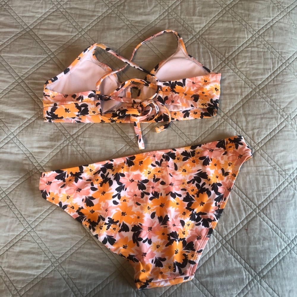 Floral Bikini Set - Picture 3 of 10